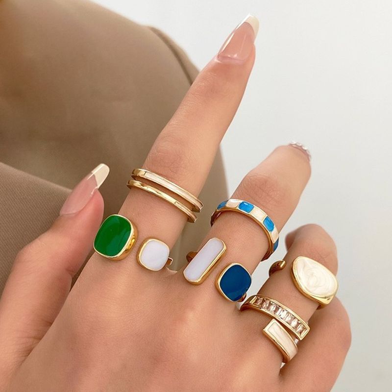 Smaragd für Frauen, minimalistischer Stil, Nischendesign, High-End-Luxus, verstellbarer offener Ring, trendiger Schwanzring_voghion.com