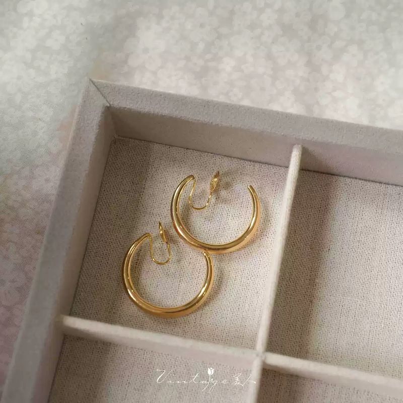 Cerchio grande classico e semplice per donna, stile vintage da pendolare, stile fresco ed elegante, cerchio minimalista con ago in argento_voghion.com