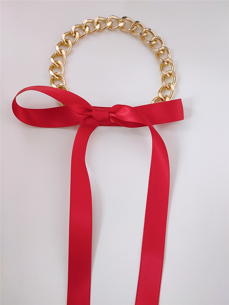 collana con collana a catena in metallo con fiocco in nastro elegante e dignitosa_voghion.com