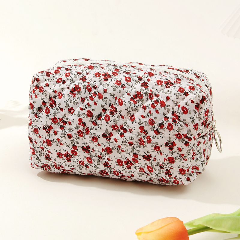 Borsa cosmetica in cotone con motivo floreale, piccola, trapuntata, da viaggio, in cotone, con interno antivento_voghion.com