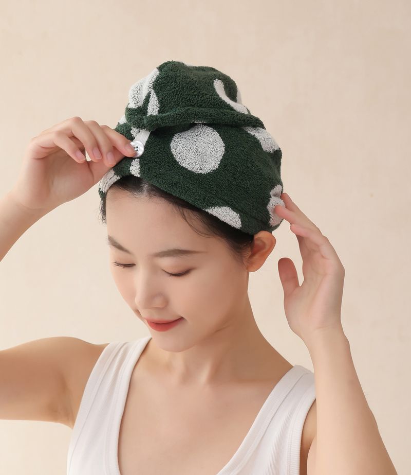 Lillian Neue doppelseitige Frottee-Haarhaube aus garngefärbter, saugfähiger Baumwolle mit langen Stapelfasern_voghion.com