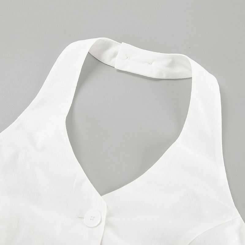 Traje de pantalón corto sin mangas con cuello halter de algodón y lino blanco_voghion.com
