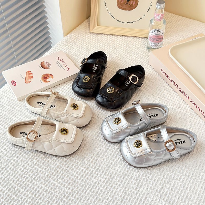 Sandali chiusi per bambini, estate 2025, nuove scarpe da principessa per ragazze, stile coreano Little Chane, suola morbida, cinturino singolo_voghion.com