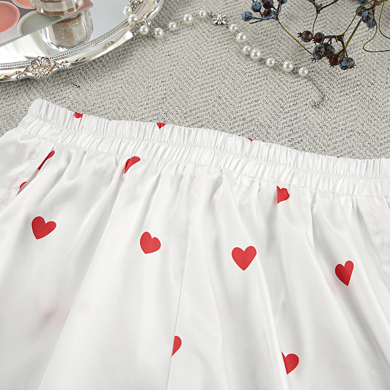 pigiama corto a maniche lunghe in raso stampato con amore, set da due pezzi, esclusivo abbigliamento per la casa transfrontaliero_voghion.com