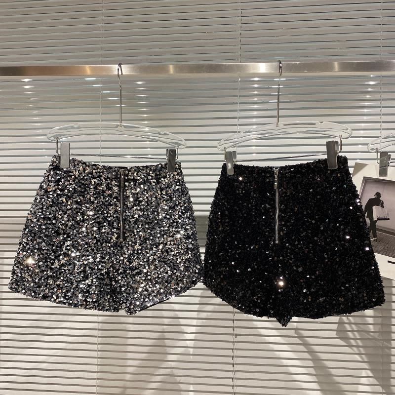 Autumn New Full Sequin Shiny Heavy Zipper Nightclub Socialite Three-Quarter Shorts Hot Pants For Women_voghion.com