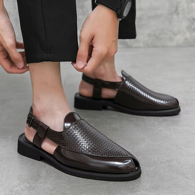 Unschlagbare Qualität Modische gewebte Ledersandalen für Herren, britische Sommer-atmungsaktive Schnalle Große Größe Coole Hausschuhe für Herren_voghion.com