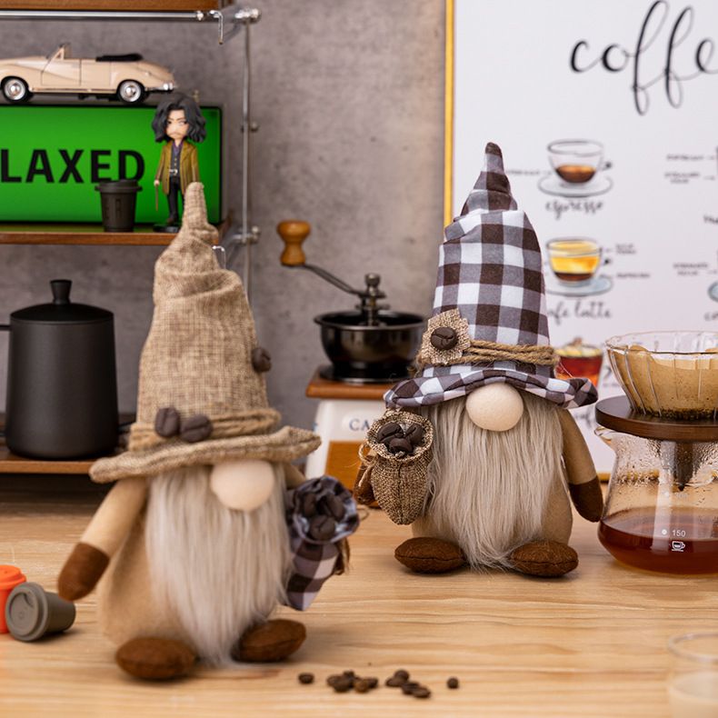 Haube Grenzüberschreitende neue Wohndekoration Kaffee Gesichtslose Puppe Zwerg Ornamente Halten Kaffeebohne Rudolph Puppe_voghion.com