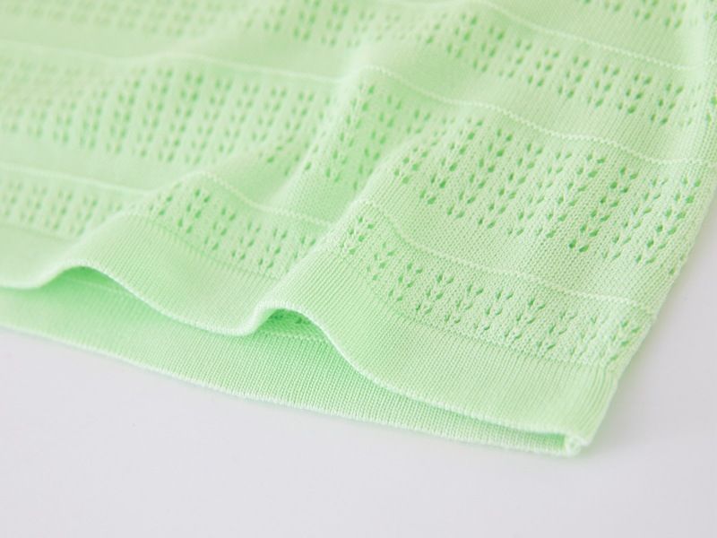 Gilet en maille respirante pour filles et mères, haut sans manches en tricot doux pour tout-petits et enfants (90-140 cm) - Vêtements d'été pour bébés en blanc, rose, jaune et vert._voghion.com