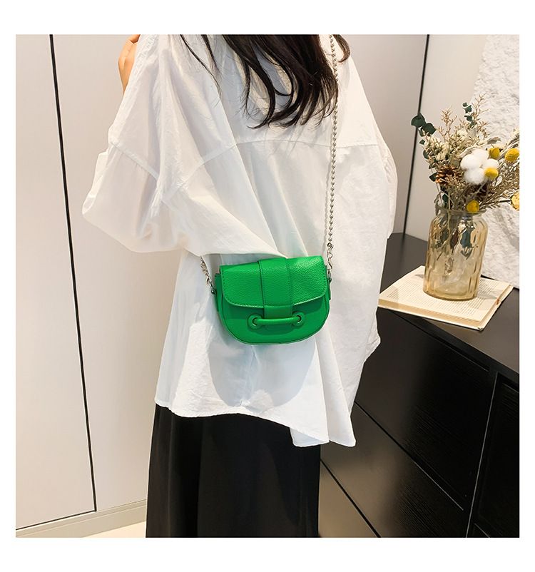 Litchi pattern summer chain shoulder crossbody exquisite solid color drawstring fashionable casual texture saddle women's bag_voghion.com