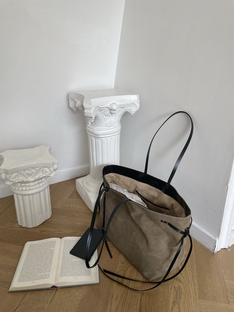 2025 Canvas Splicing Head Layer Cowhide Handbag Fashion Multifunctional Large-capacity Ladies Shoulder Bag Casual Versatile Simple_voghion.com