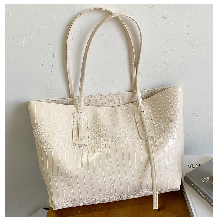 Preprosta ročna torbica z veliko prostornino Ženska torba 2020 Nova modna vsestranska torba za čez ramo Tote Bag_voghion.com