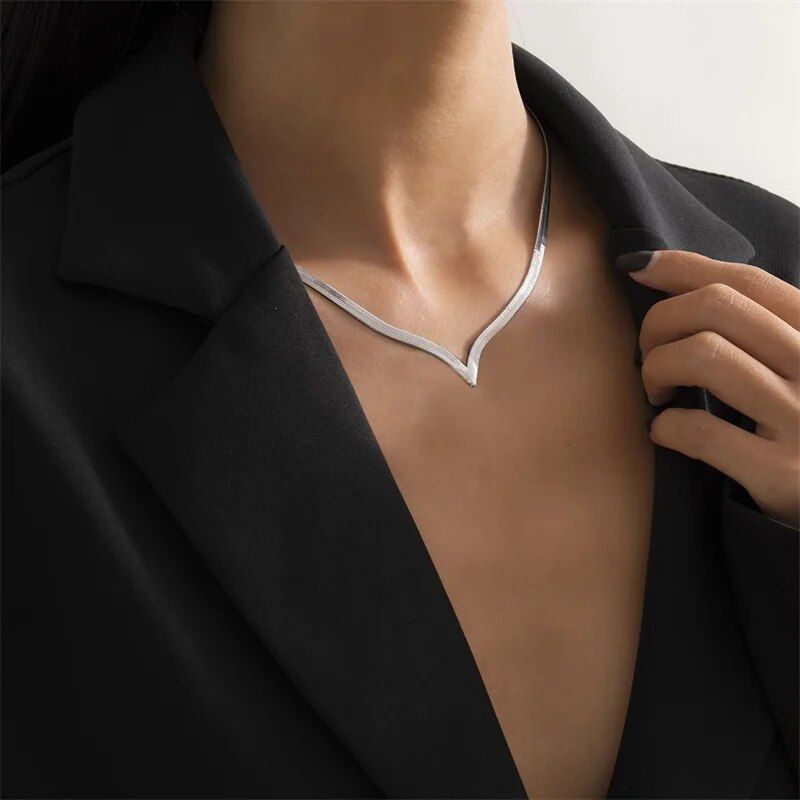 Collana a forma di V semplice e creativa alla moda per le donne, catena a serpente piatta, girocollo, catene a lama, accessori per il collo, gioielli, regalo_voghion.com
