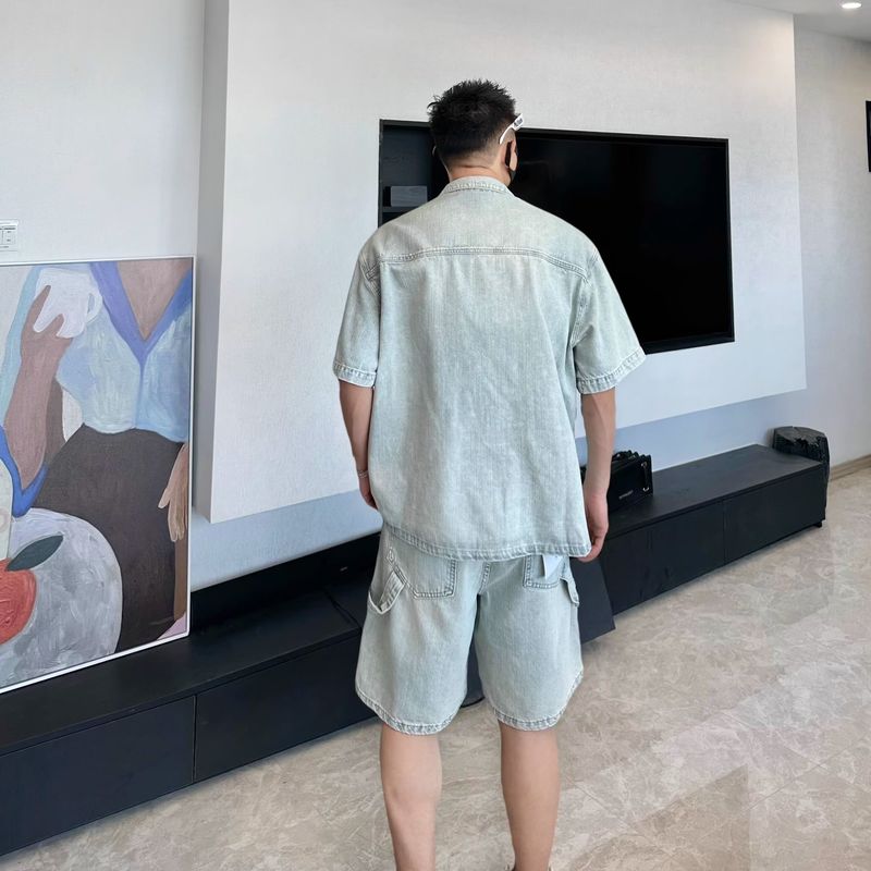 Denim set met korte mouwen en shorts – oversized streetwear-combinatie (unisex zomer-tweedelig, relaxte pasvorm, ademende polymix, urban utility-stijl)_voghion.com