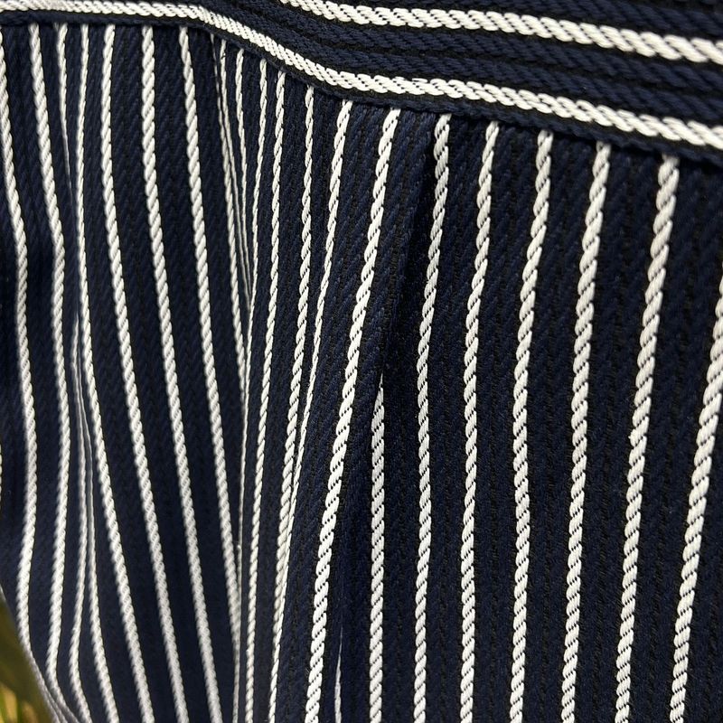 2025 Autumn Fashion Black And White Striped Turn-down Collar Shirt Long Sleeve Men's Trendy Jacket Versatile Coat_voghion.com