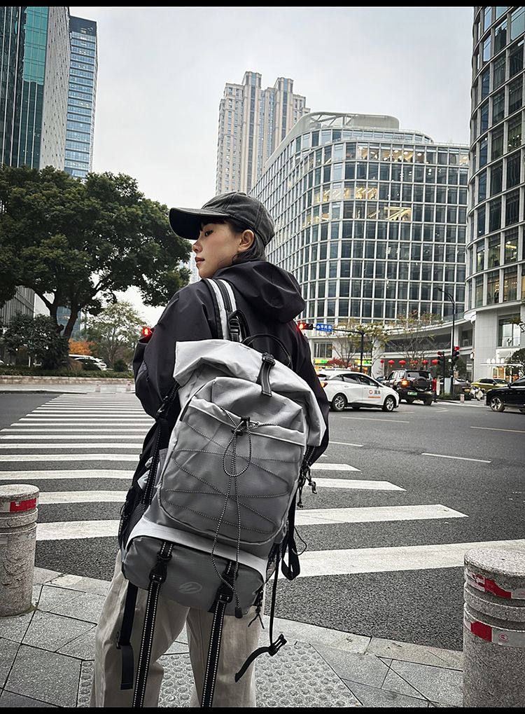 Kurzstrecken-Reiserucksack mit großer Kapazität im Arbeitskleidungsstil, funktionaler Wander-Persönlichkeits-Trendsportrucksack für Studenten_voghion.com