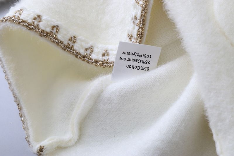 Pull en tricot doux imitation vison pour mère et enfant, cardigan d'hiver confortable avec col montant et manches longues rayées pour grands enfants (120-160 cm) - Crème/Noir_voghion.com