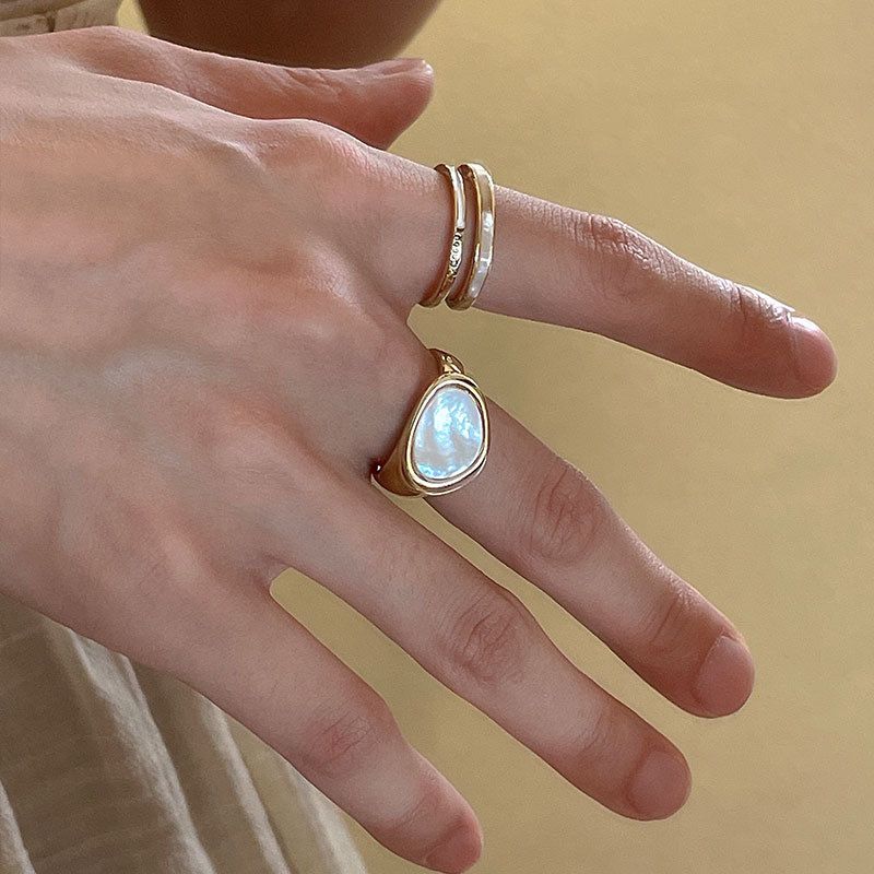 Cold And Niche Design Light Luxury Emerald Ring_voghion.com