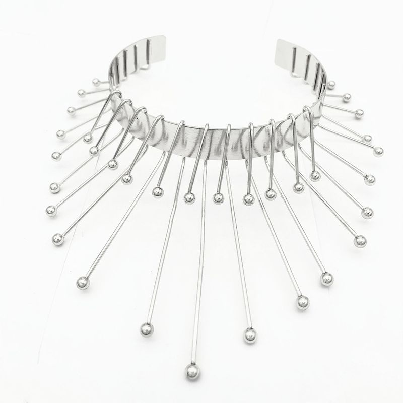 Collana girocollo esagerata con fiore punk_voghion.com