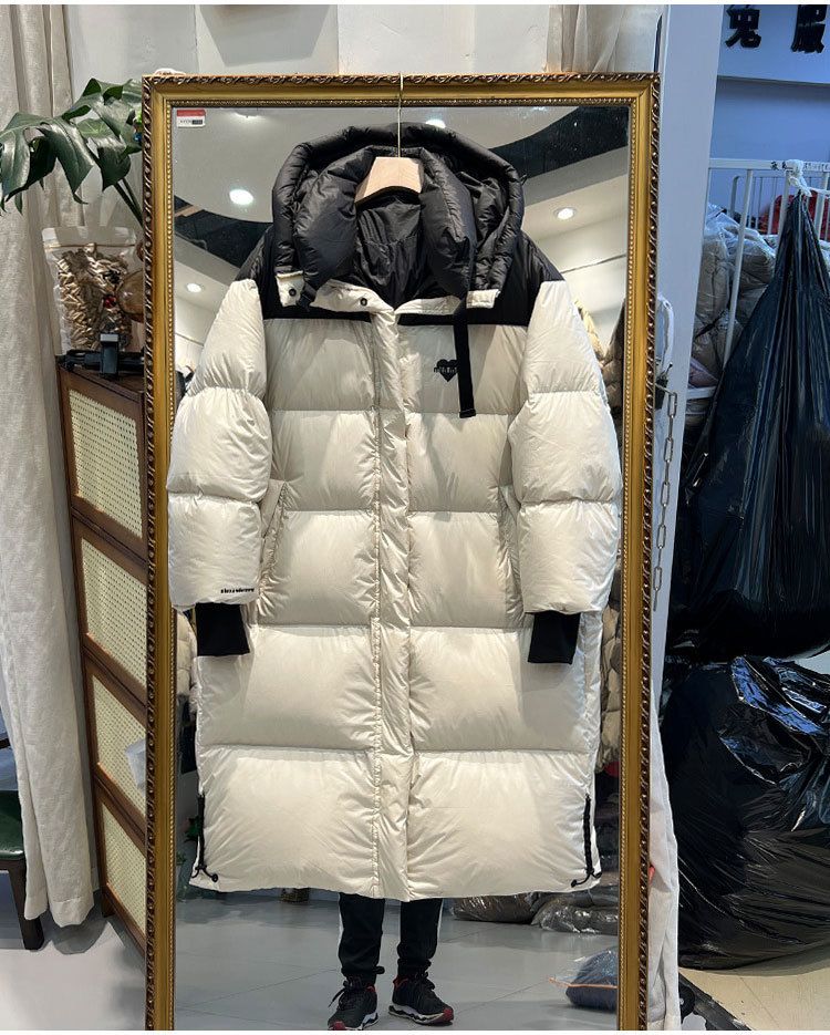 Women's Short Puffer Jacket With Color Block Design, Lightweight Hooded Winter Coat, Warm Duck Down Filling, Casual Streetwear For Petite_voghion.com
