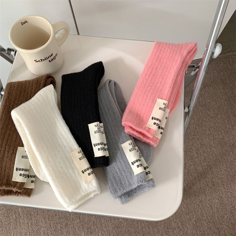 Women's & Men's High Socks Soft Wool Blend Knit Crew Socks For Winter Comfort, Warm & Breathable, Unisex Casual Slouch Socks With Textured Design_voghion.com