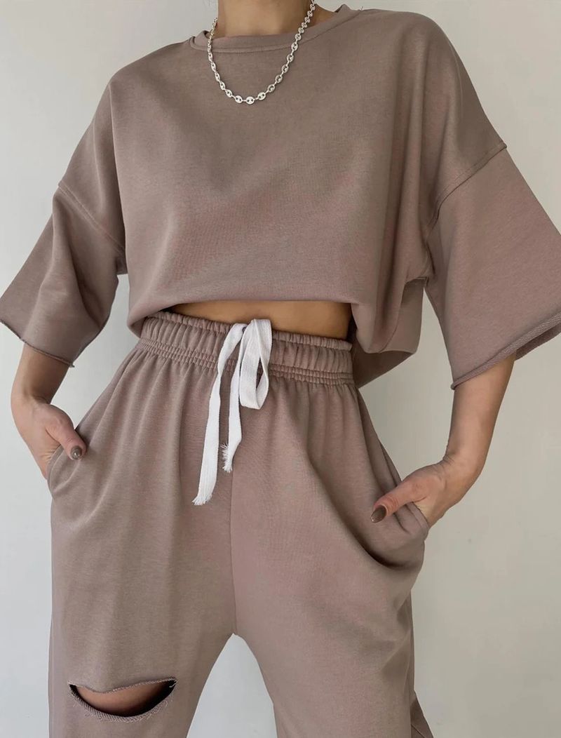 Zestaw Urban Edge Matching Set – bluzka z długim rękawem i okrągłym dekoltem oraz spodnie ze ściągaczem w stylu vintage (biały/beżowy/khaki/srebrny/ciemnoszary, S-XL)_voghion.com