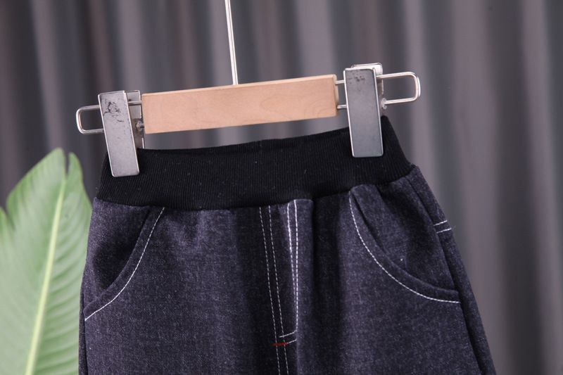 Kinderkleidung Baby Jungen Herbstanzug 2024 neue Kinderkleidung hübscher Junge Frühling und Herbst Jeansweste dreiteiliger Anzug trendy_voghion.com