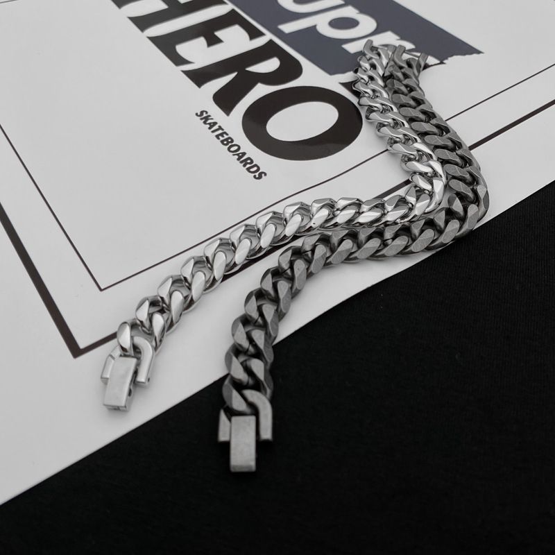 Retro Titanium Steel Hip Hop Chain Simple Personality Couple Cold Style Bracelet Men And Women Trendy Wide Cuban Bracelet_voghion.com