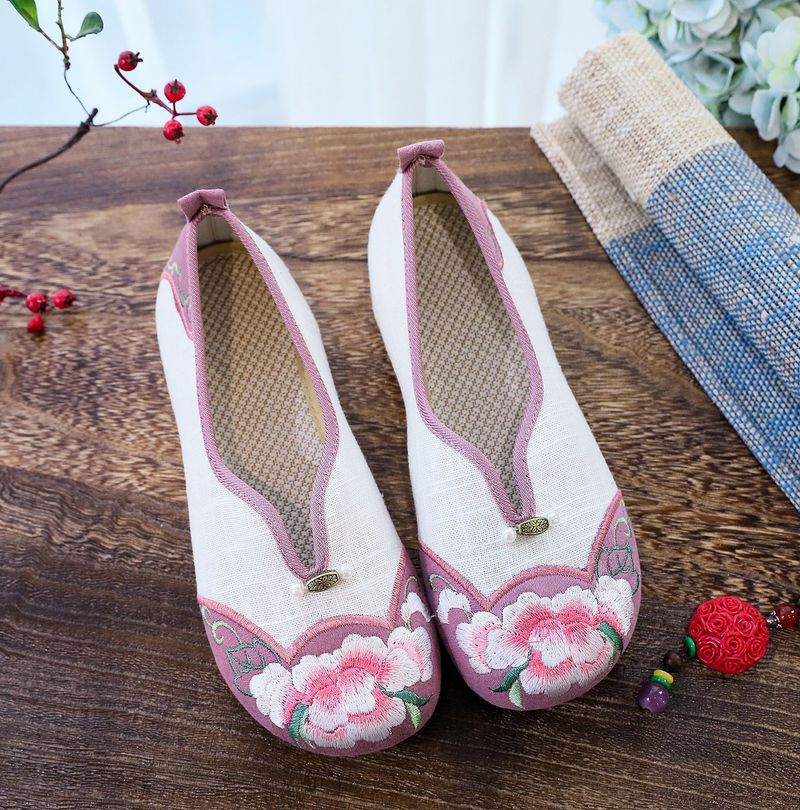Flache Rindsledersohle, bestickter Stoff, weiche Sohle, Frühlings- und Sommer-Hanfu-Tanzschuhe, Damen-Einzelschuhe_voghion.com
