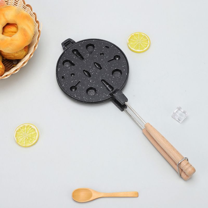 Cake Mold Household Oval Baking Tool Kitchen Egg Waffle Plum Blossom Baking Tray_voghion.com