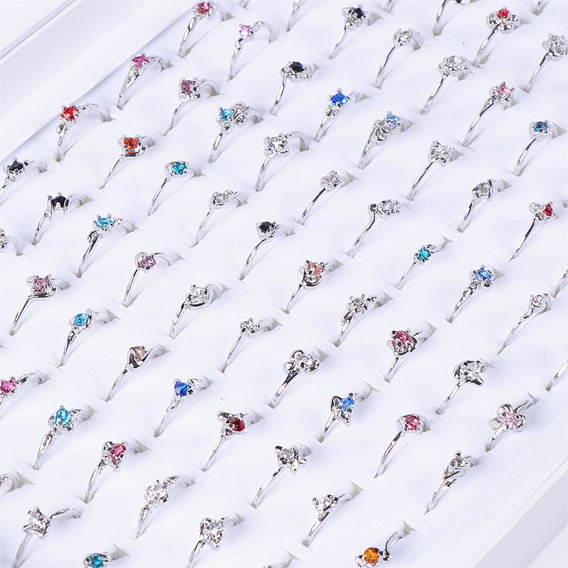 10 peças/lote Anéis banhados a prata com flores vintage e pérolas para mulheres, estilos mistos, joias de casamento, presentes para festas_voghion.com