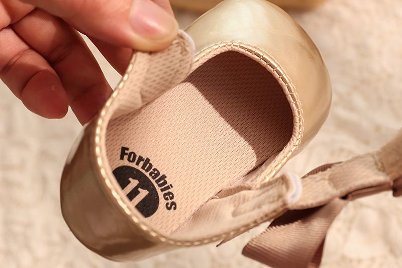 Mère et enfants printemps et automne 0-1 an nouveau-né bébé fille mignon arc princesse chaussures semelle souple antidérapant bébé apprentissage chaussures bébés_voghion.com