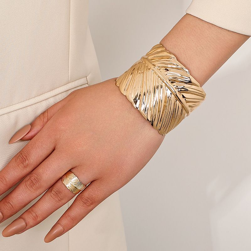 2 piece set retro fashion elegant women's metal texture leaf ladies bracelet ring jewelry set_voghion.com