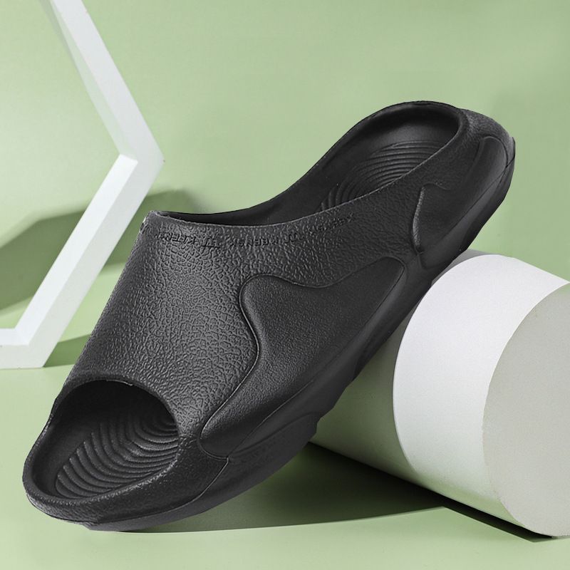 Stoßdämpfende Sport-Hausschuhe für Herren im Sommer, Oberbekleidung der Marke Grass, rutschfeste und geruchsneutrale Schuhe, dicke Sohle für den Innenbereich_voghion.com