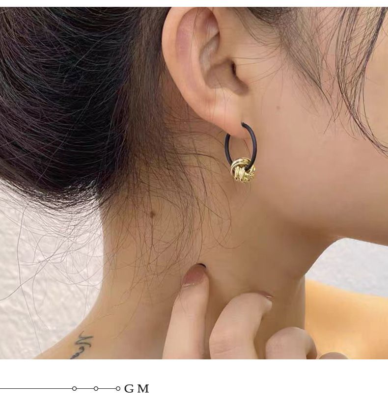 Orecchini con nodo in oro dal design retrò, semplici e di alta qualità, orecchini con cerchio nero, orecchini con temperamento da celebrità_voghion.com