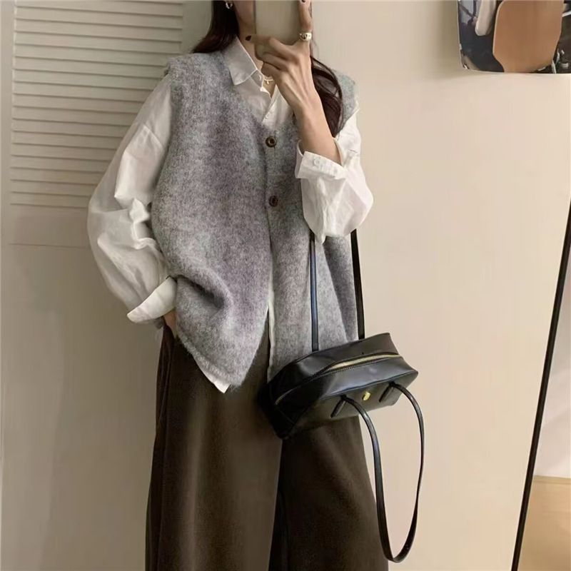 "Sleeveless Knit Vest For Women – Oversized Layering Cardigan With Buttons (One Size, Timeless Neutral Tones)"_voghion.com