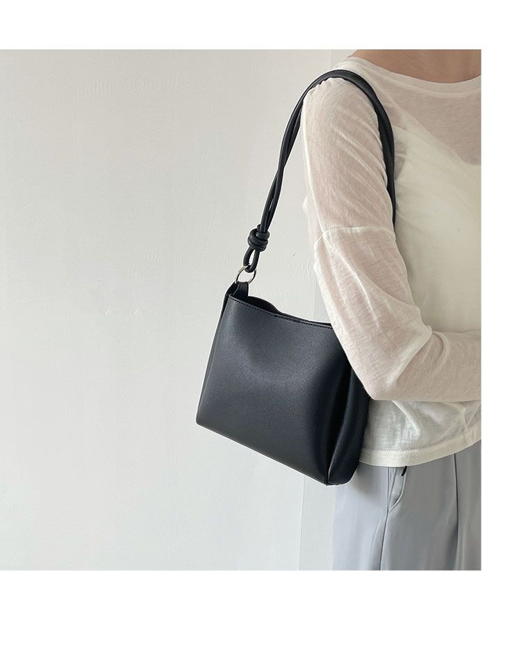 Borsa a tracolla monospalla alla moda sotto l'ascella, grande capacità, nuova sensazione 2024, versatile per le donne, estate_voghion.com