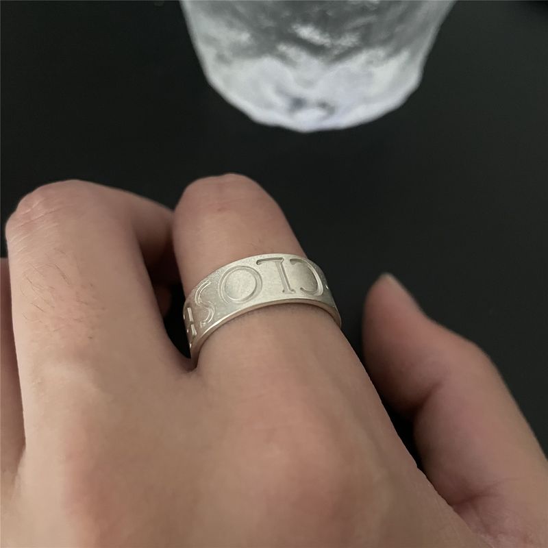 Coppia di lettere Cloer S per donne, alla moda, leggere, di lusso, personalizzate, con design a forma di cuore inciso in argento e indice._voghion.com