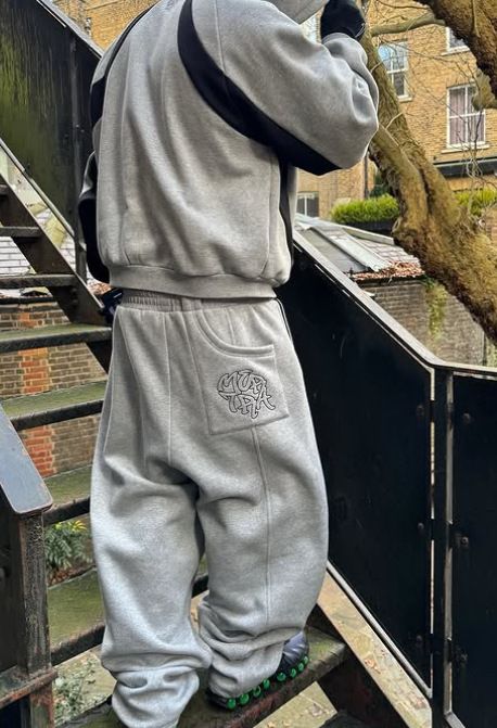 European And American Cross Border Retro All Match Loose Unisex High Street Hip Hop Splicing Embroidered Sweatpants Men's Pants Foreign Trade_voghion.com