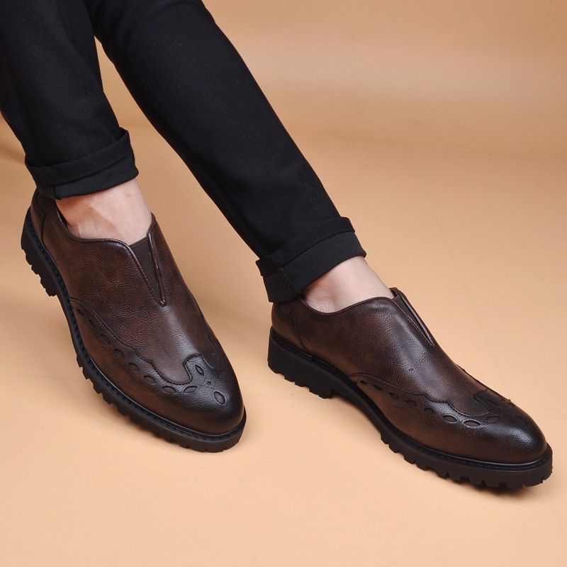 Men's Height Increasing Trendy Hairstylist Pointed Business Carved Breathable Casual Leather Shoes_voghion.com