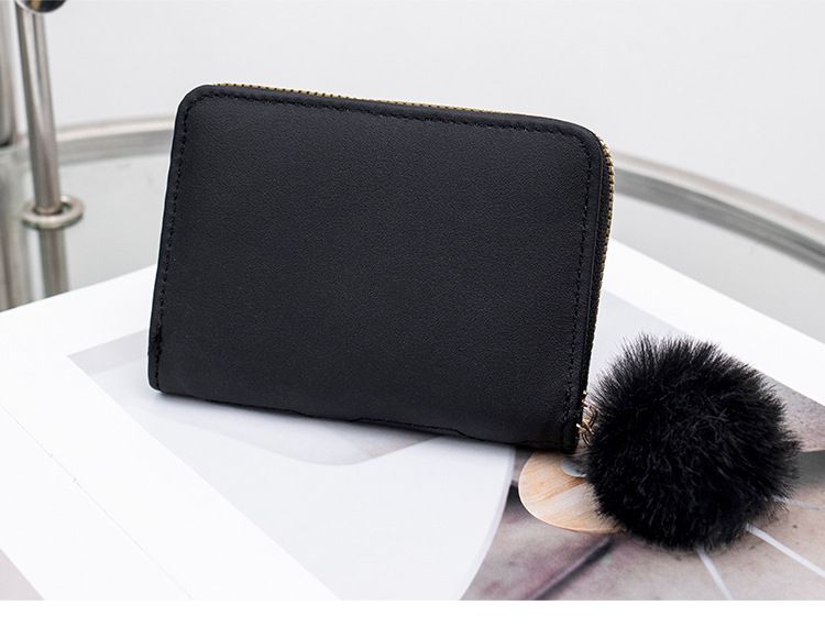 Kurze Damenbrieftasche mit Rosenprägung – Eleganter kleiner Crossbody-Kartenhalter mit Multi-Slot-Design (inspiriertes Modeaccessoire)_voghion.com