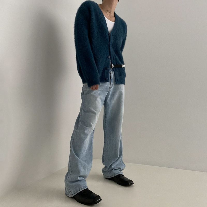 MYQ Nerzsamt V-Ausschnitt Strickjacke Jacke Herren Herbst Korean Lazy Style Loose Outer Wear Nischenpullover_voghion.com