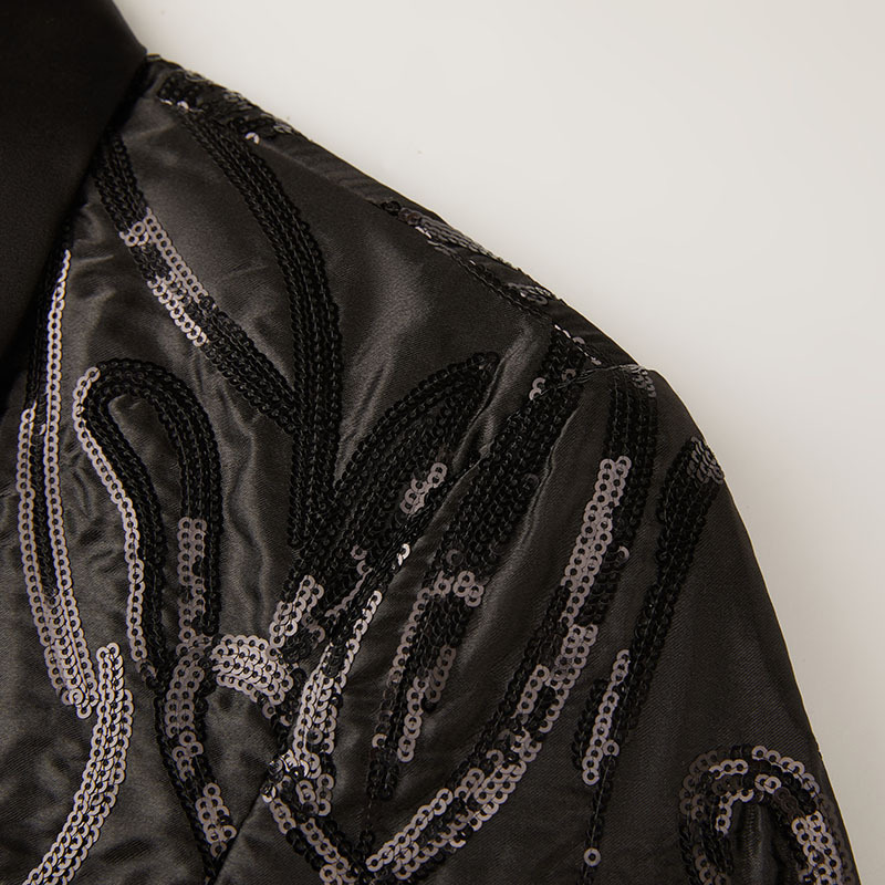 Herrenbekleidung Herrenmode aus schwarzem Satin mit Pailletten, schmaler grüner Fruchtkragen, Anzugjacke, Host-Sänger-Jahresaufführungskostüm_voghion.com
