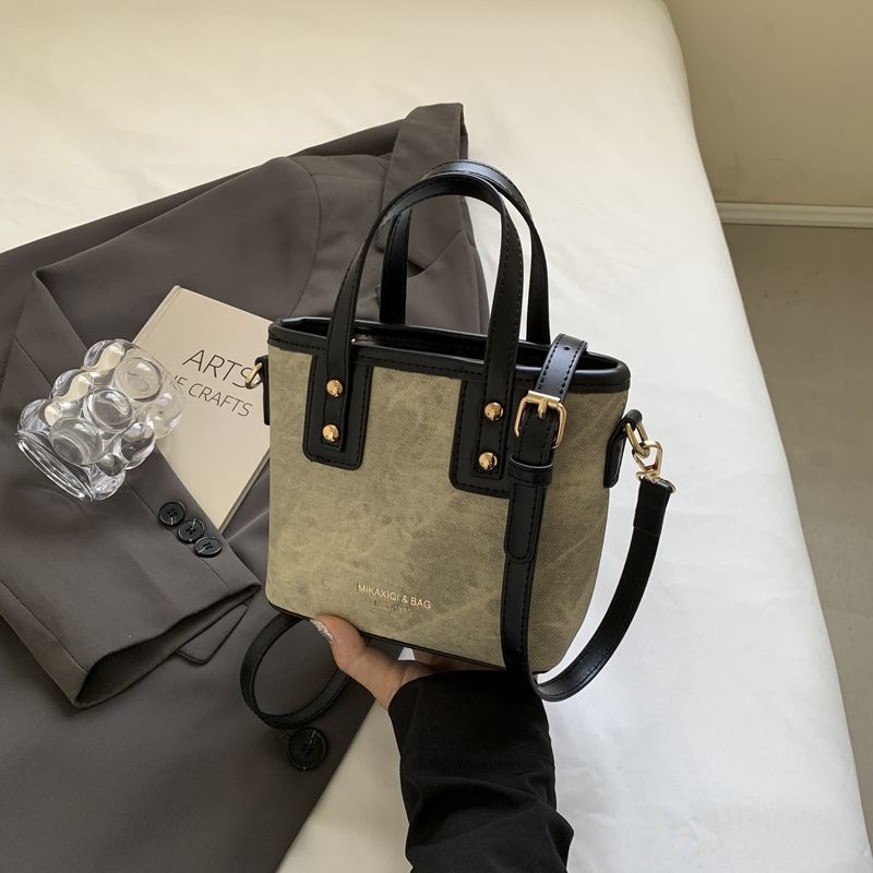 Neue High-End-Umhängetasche im Farbblock-Stil für Damen, Herbst/Winter, trendige Handtasche mit einer Schulter, kleine Tasche_voghion.com