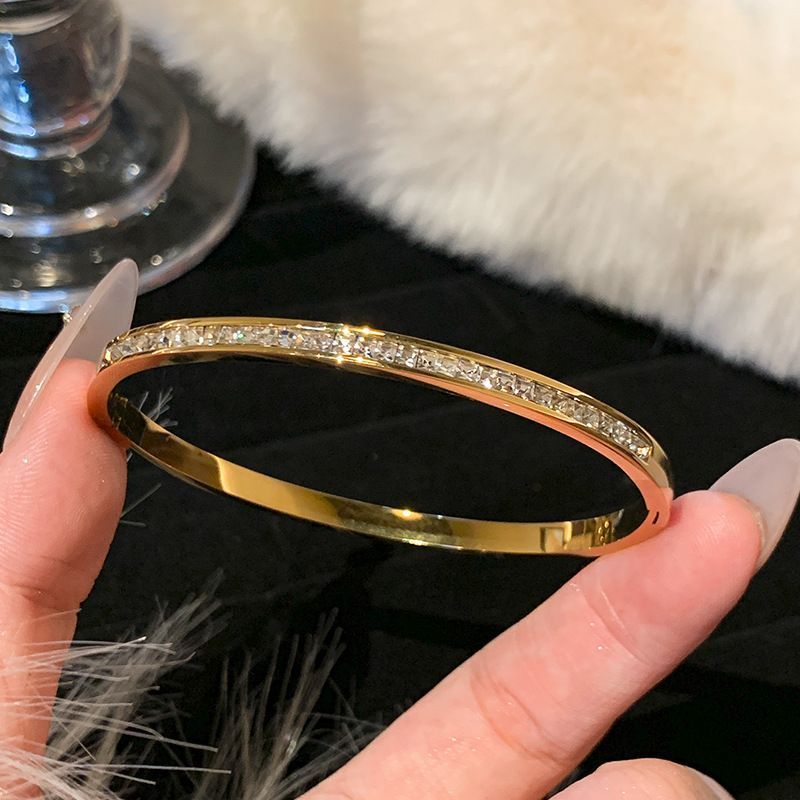 【2938 People's Collection】 Hoogwaardig titanium staal, volledige diamant, veelzijdige modearmband, lichte luxe voor kinderen,_voghion.com