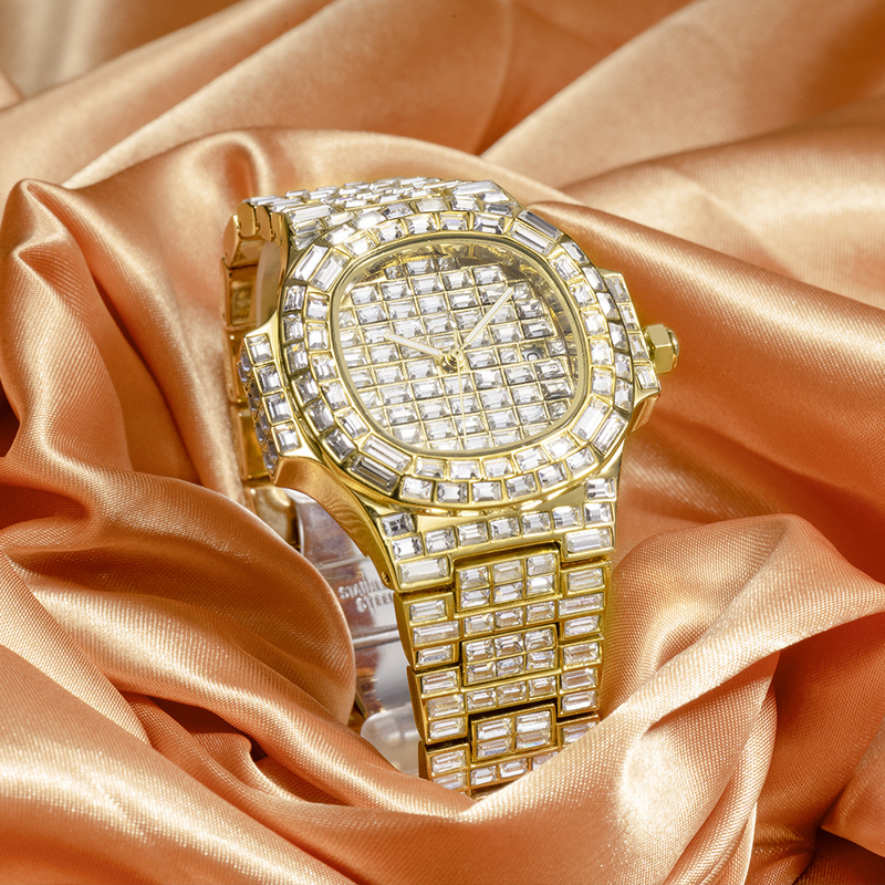Orologio al quarzo da uomo di alta qualità con calendario impermeabile e quadrante quadrato con diamanti_voghion.com