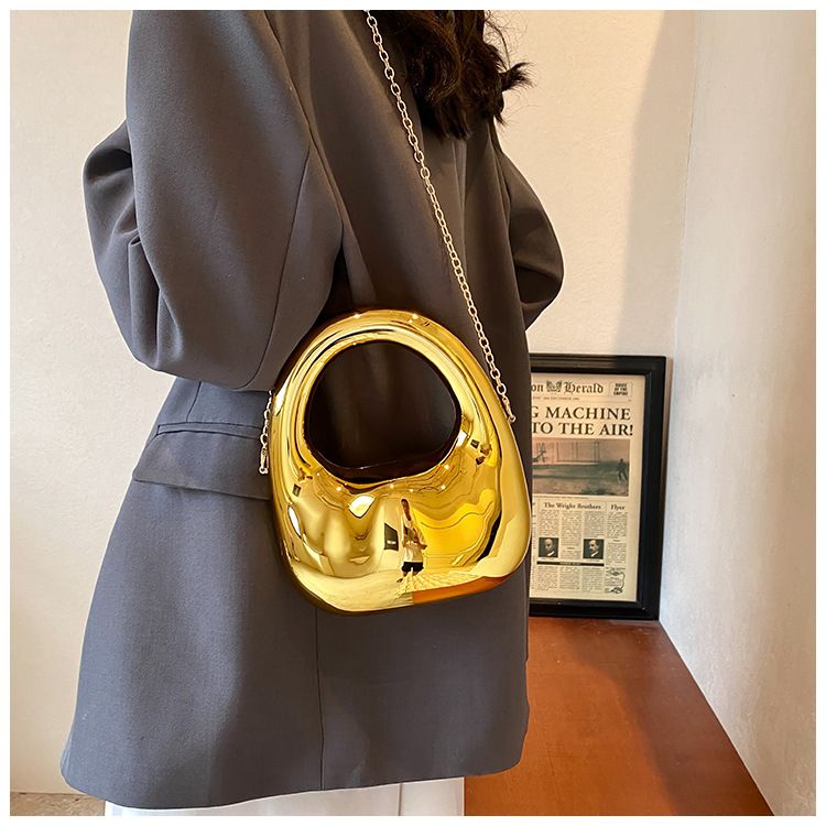 Catena di design di nicchia 2024 estate nuova borsa a tracolla in acrilico con specchio personalizzato per le donne_voghion.com
