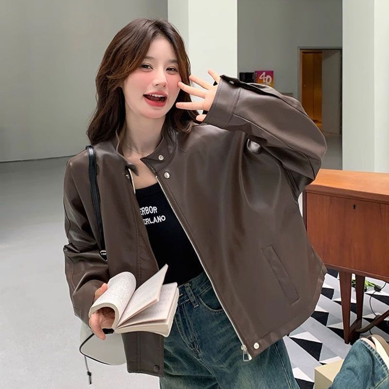 Manteau en cuir marron pour femme 2025 Nouvelle veste de moto courte tendance style américain cette année_voghion.com