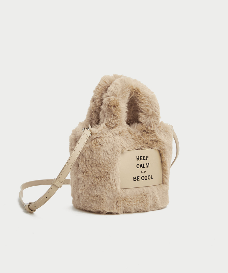 2023 Autunno/inverno Versatile Borsa a secchiello in peluche di nuova tendenza da donna Sensazione avanzata Spalla a mano con polizza di carico_voghion.com
