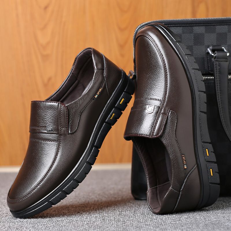 2025 Scarpe da uomo in vera pelle con suola morbida e casual, in pelle bovina, comode e comode_voghion.com
