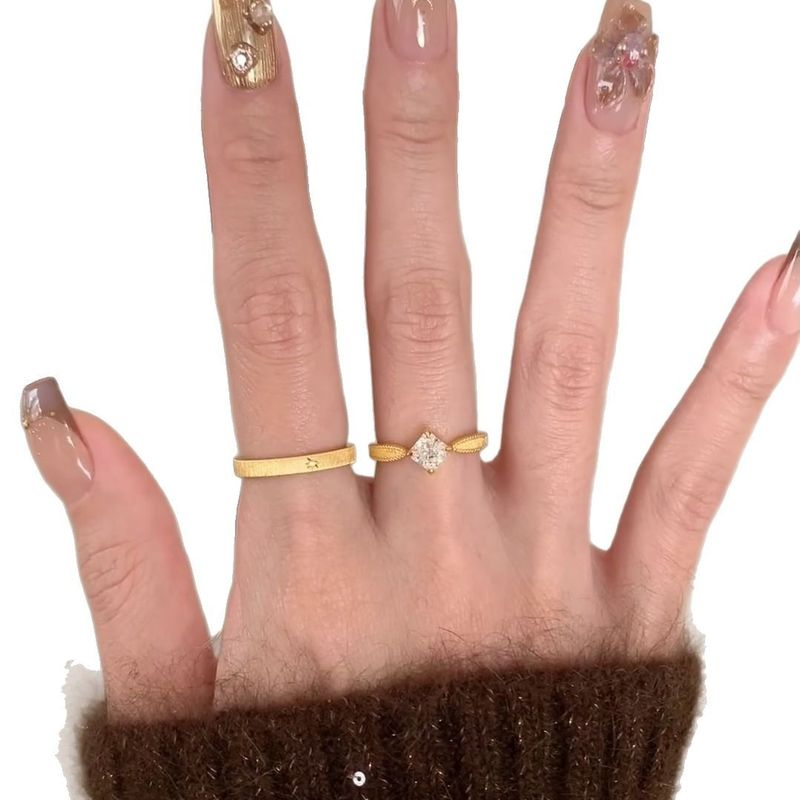 Anelli di coppia Starlight Princess Square con diamanti spazzolati da 1,5 ct, design di nicchia vintage, leggero e di lusso_voghion.com